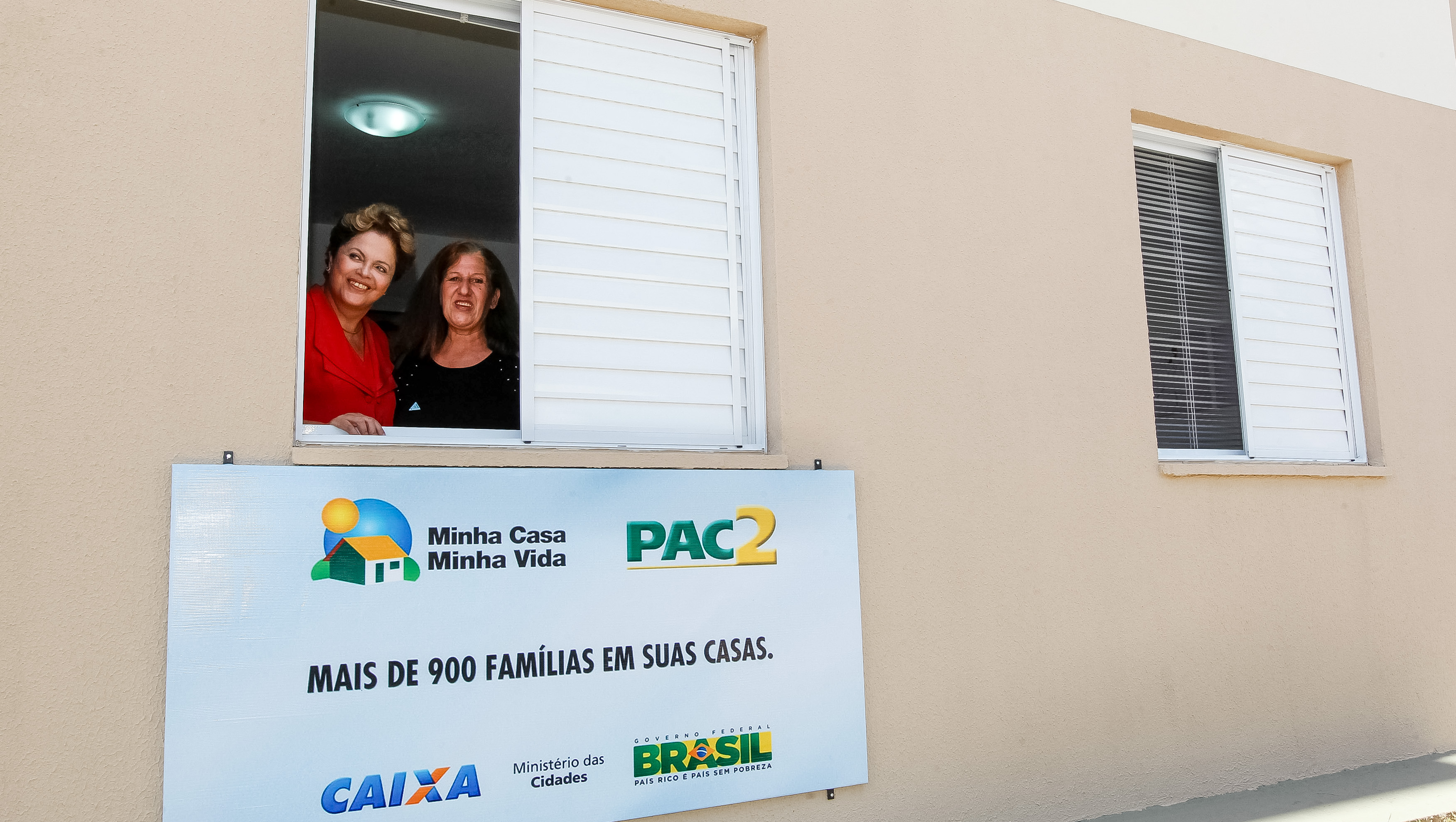 Cerimônia de entrega de 944 unidades habitacionais dos Residenciais Água da Grama e Três Américas II, do Programa Minha Casa Minha Vida.