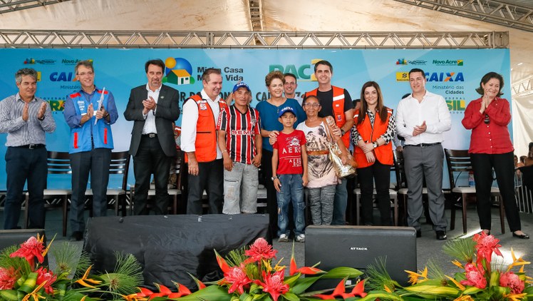 Cerimônia de entrega de 967 unidades habitacionais, dos Residenciais Cidade do Povo, Rui Lino, Abunã e Cabreúva, do Programa Minha Casa Minha Vida - 07