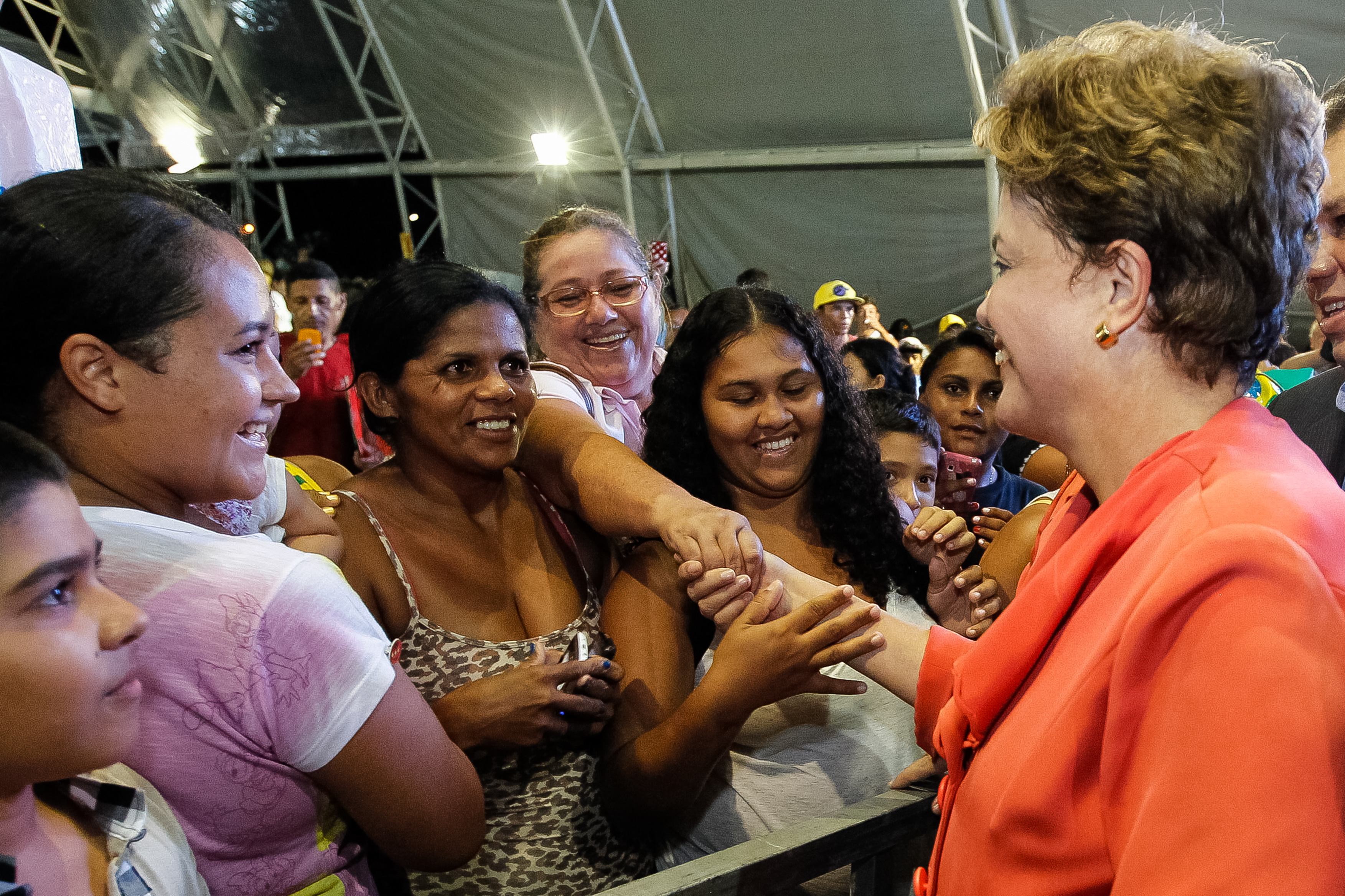 Cerimônia de entrega de 982 unidades habitacionais dos Conjuntos Esplanada da Rosápolis I e Caminho Rosápolis A e B, do Programa Minha Casa, Minha Vida - 04