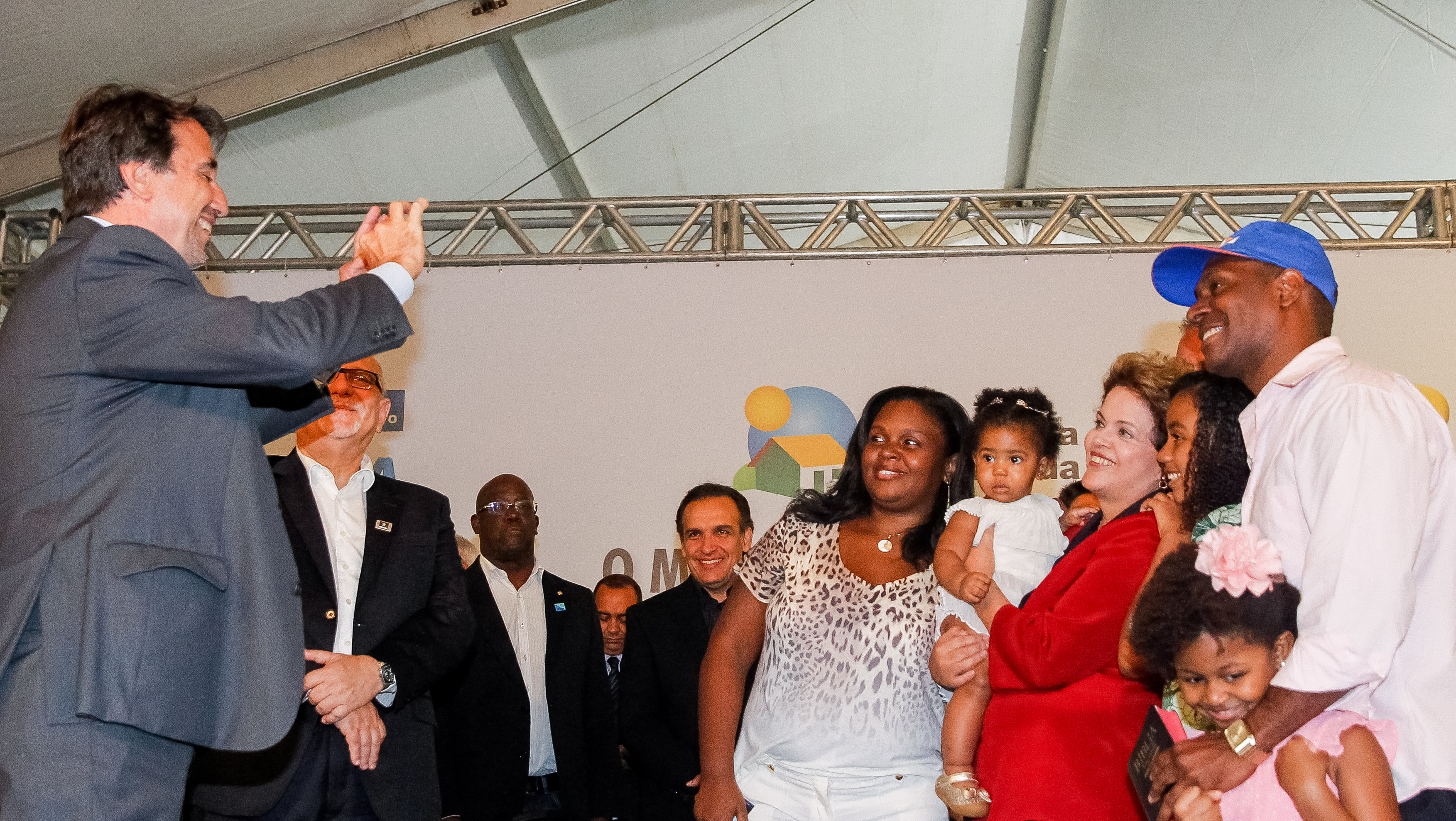 Entrega de 998 unidades habitacionais dos Residenciais Zé Keti e Ismael Silva - 03