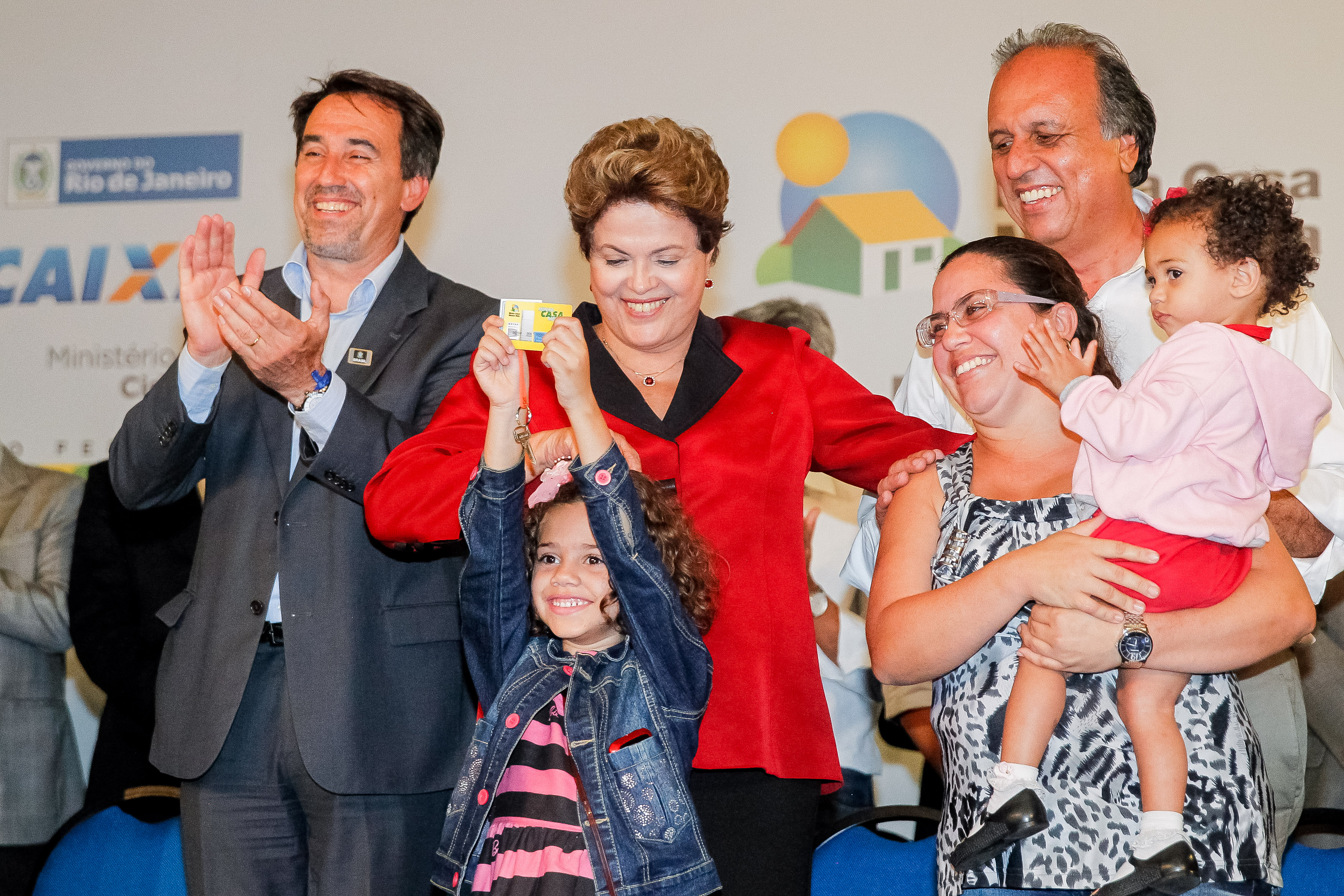 Entrega de 998 unidades habitacionais dos Residenciais Zé Keti e Ismael Silva - 04