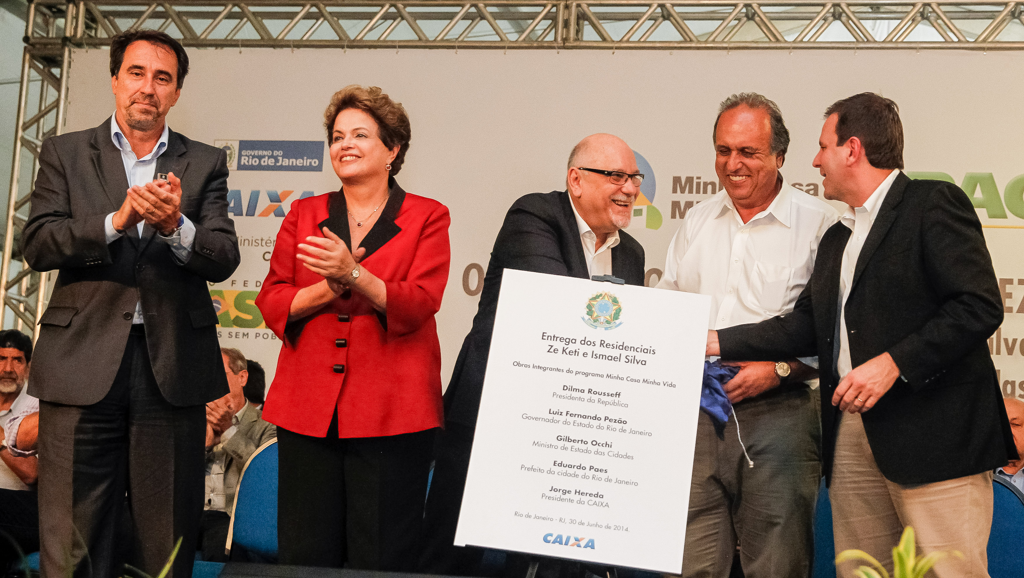 Entrega de 998 unidades habitacionais dos Residenciais Zé Keti e Ismael Silva - 07