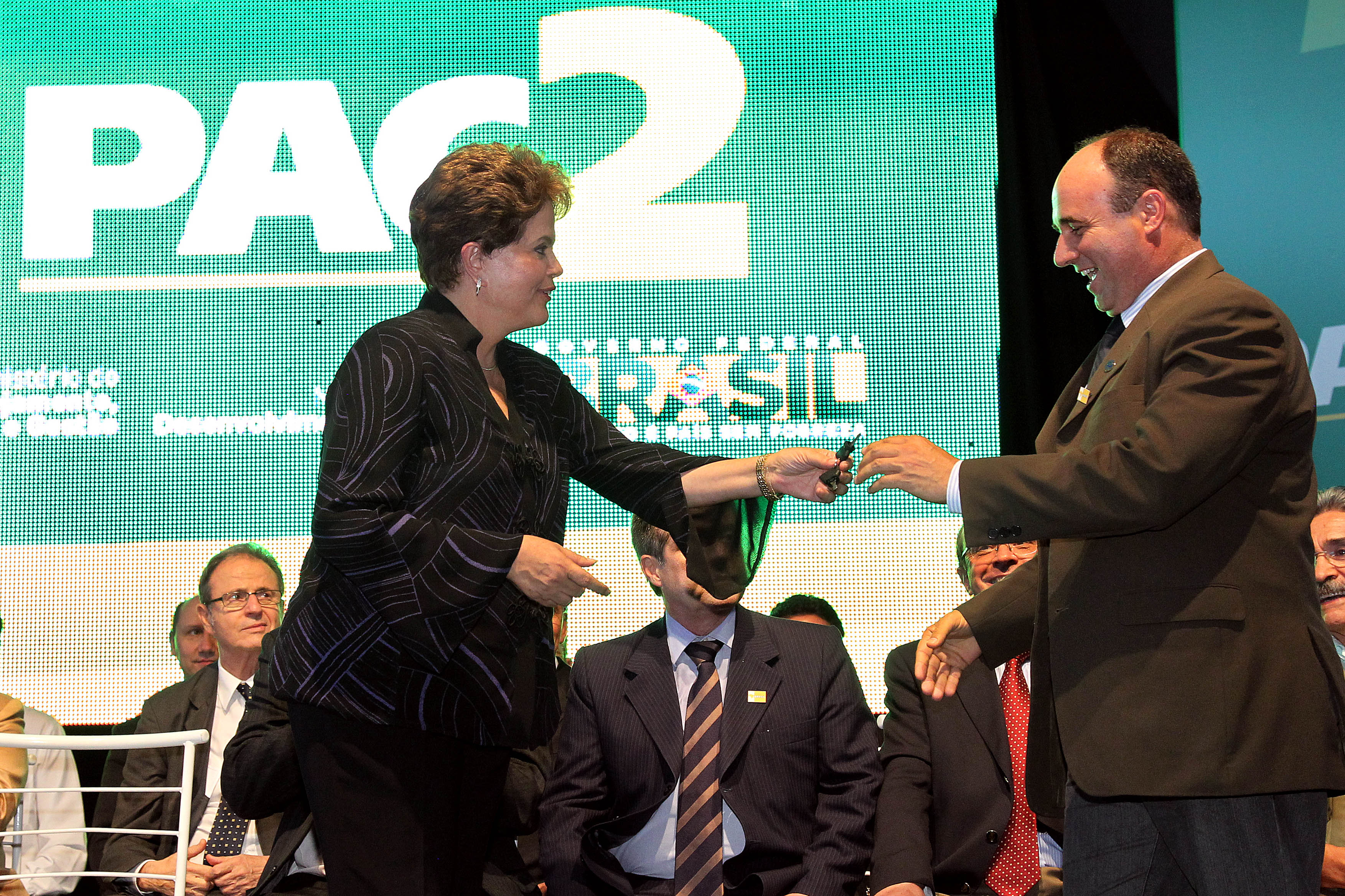 Cerimônia de entrega de equipamentos para estradas vicinais (PAC 2) e de lançamento da Rede Brasil Rural