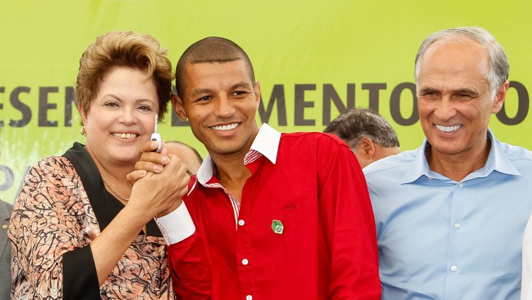 Cerimônia de entrega de máquinas a municípios de Minas Gerais - 04