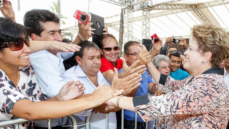 Cerimônia de entrega de máquinas a municípios de Minas Gerais - 06
