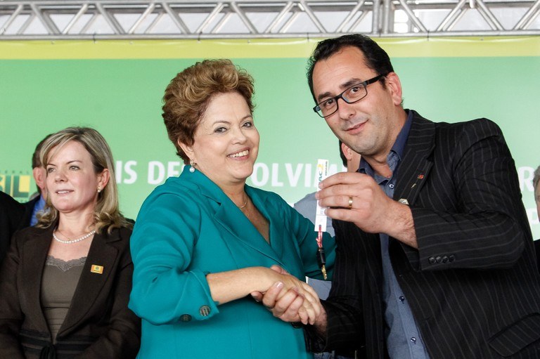 Entrega de máquinas e de assinatura de ordens de serviço da BR-158/PR, trecho Campo Mourão-Palmital, e da BR-487/PR, trecho Nova Brasília-Tuneiras do Oeste - 03