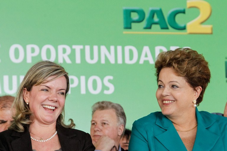 Entrega de máquinas e de assinatura de ordens de serviço da BR-158/PR, trecho Campo Mourão-Palmital, e da BR-487/PR, trecho Nova Brasília-Tuneiras do Oeste - 08