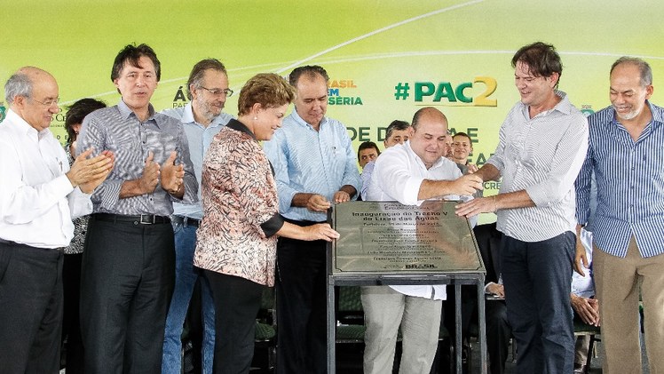 Cerimônia de entrega de máquinas para municípios do Ceará e inauguração do trecho V do Eixão das Águas - 06