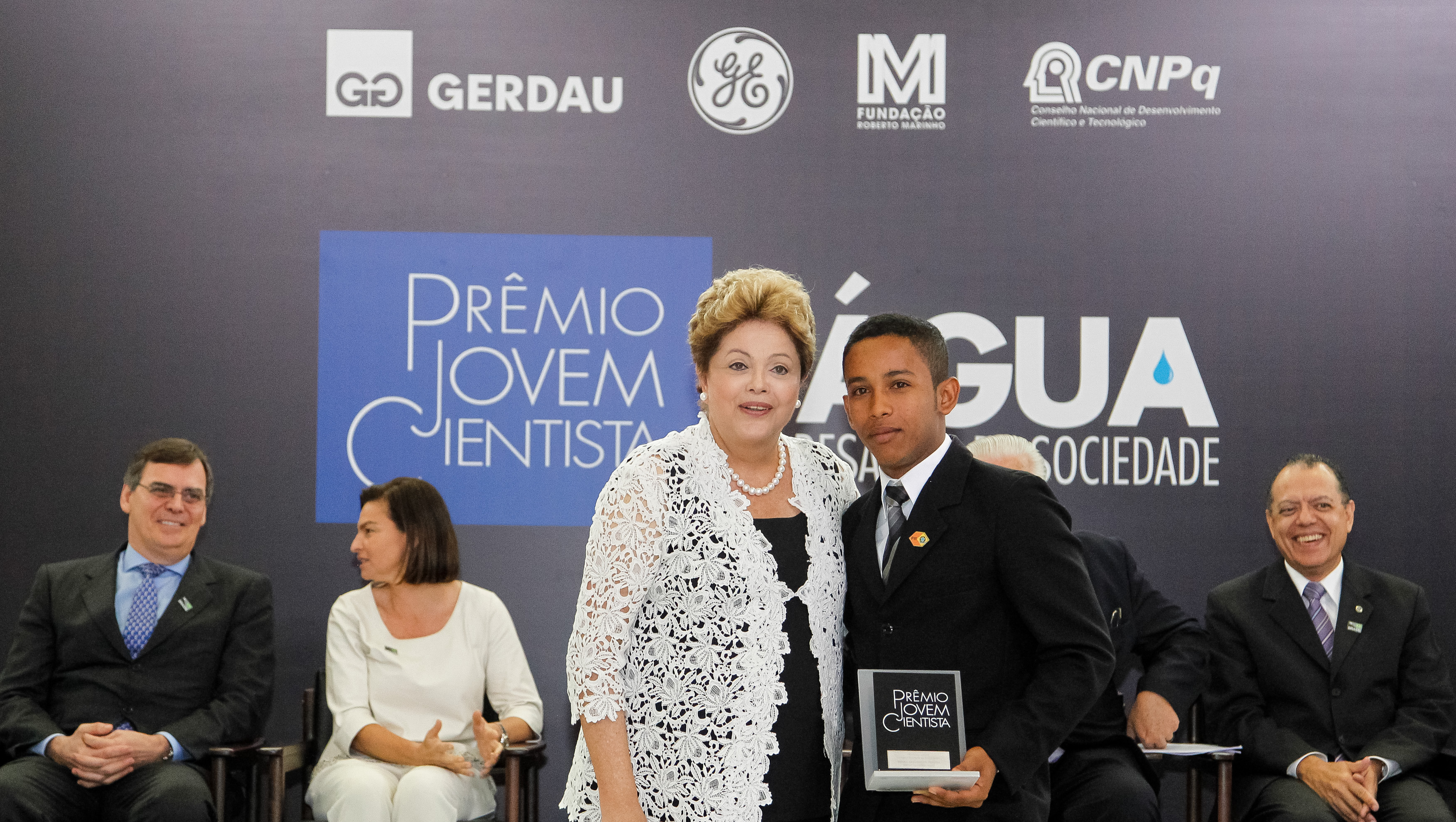 Cerimônia de entrega do XXVII Prêmio Jovem Cientista 2013 - 01