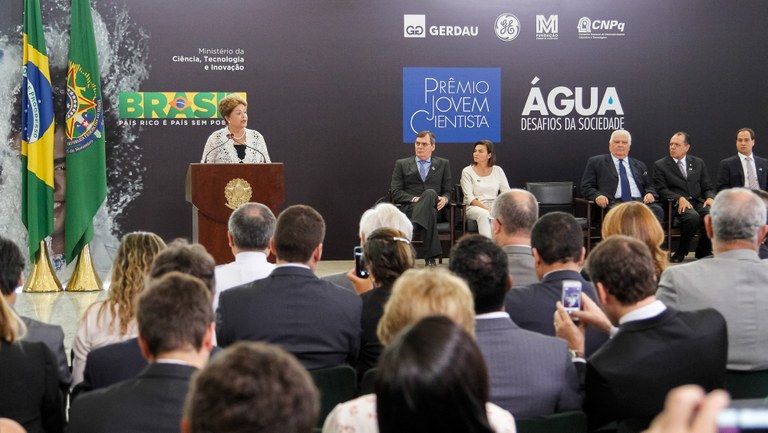 Cerimônia de entrega do XXVII Prêmio Jovem Cientista 2013 - 06