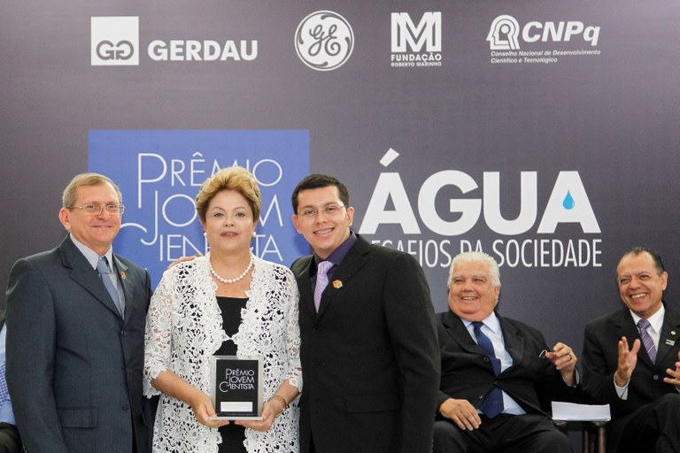 Cerimônia de entrega do XXVII Prêmio Jovem Cientista 2013 - 02