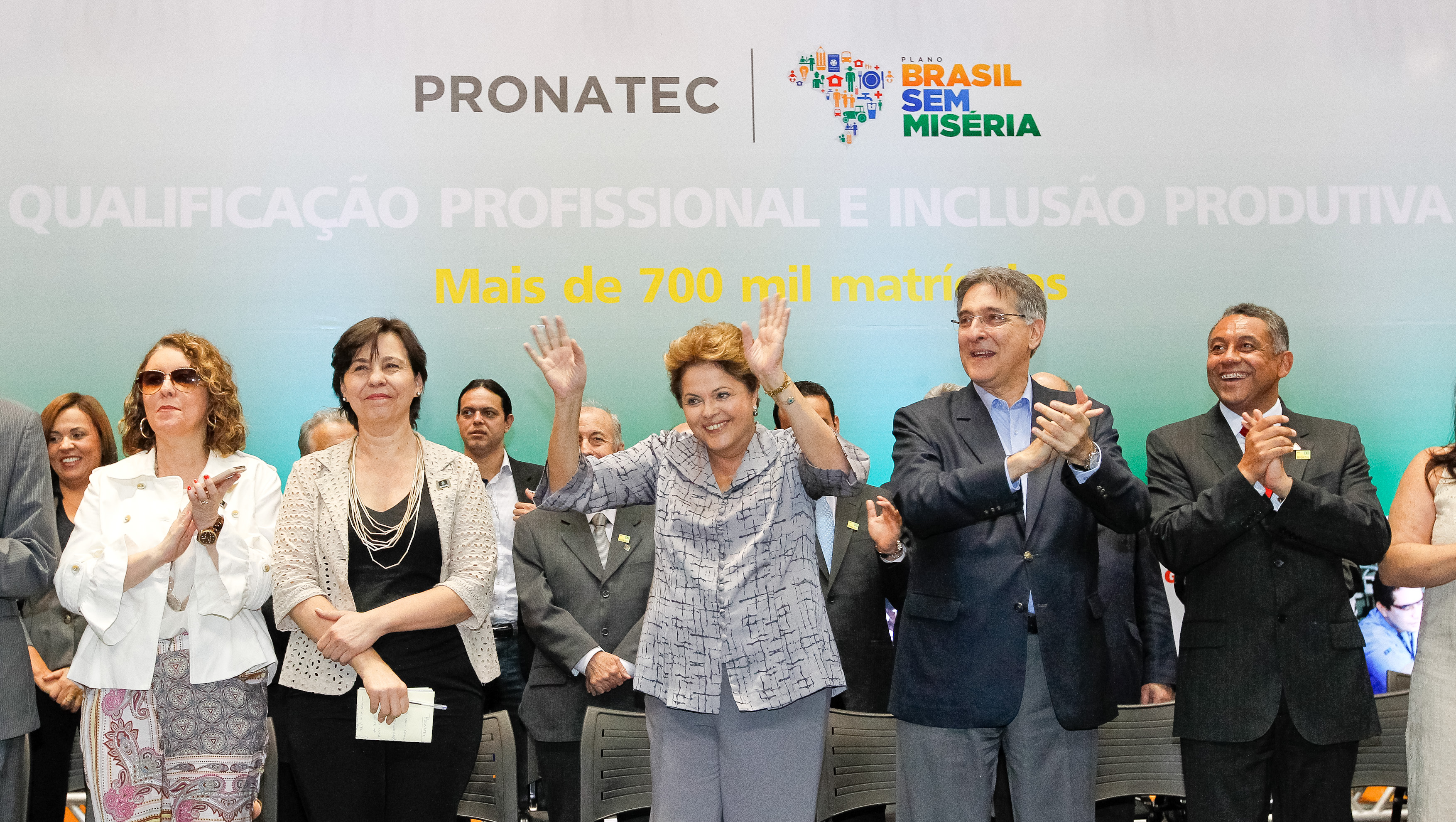 Cerimônia de formatura de 2.530 alunos do Programa Nacional de Acesso ao Ensino Técnico e Emprego (PRONATEC-Brasil Sem Miséria) - 01