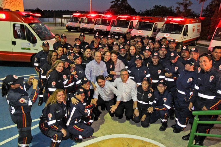  Dilma Rousseff posa para foto 2