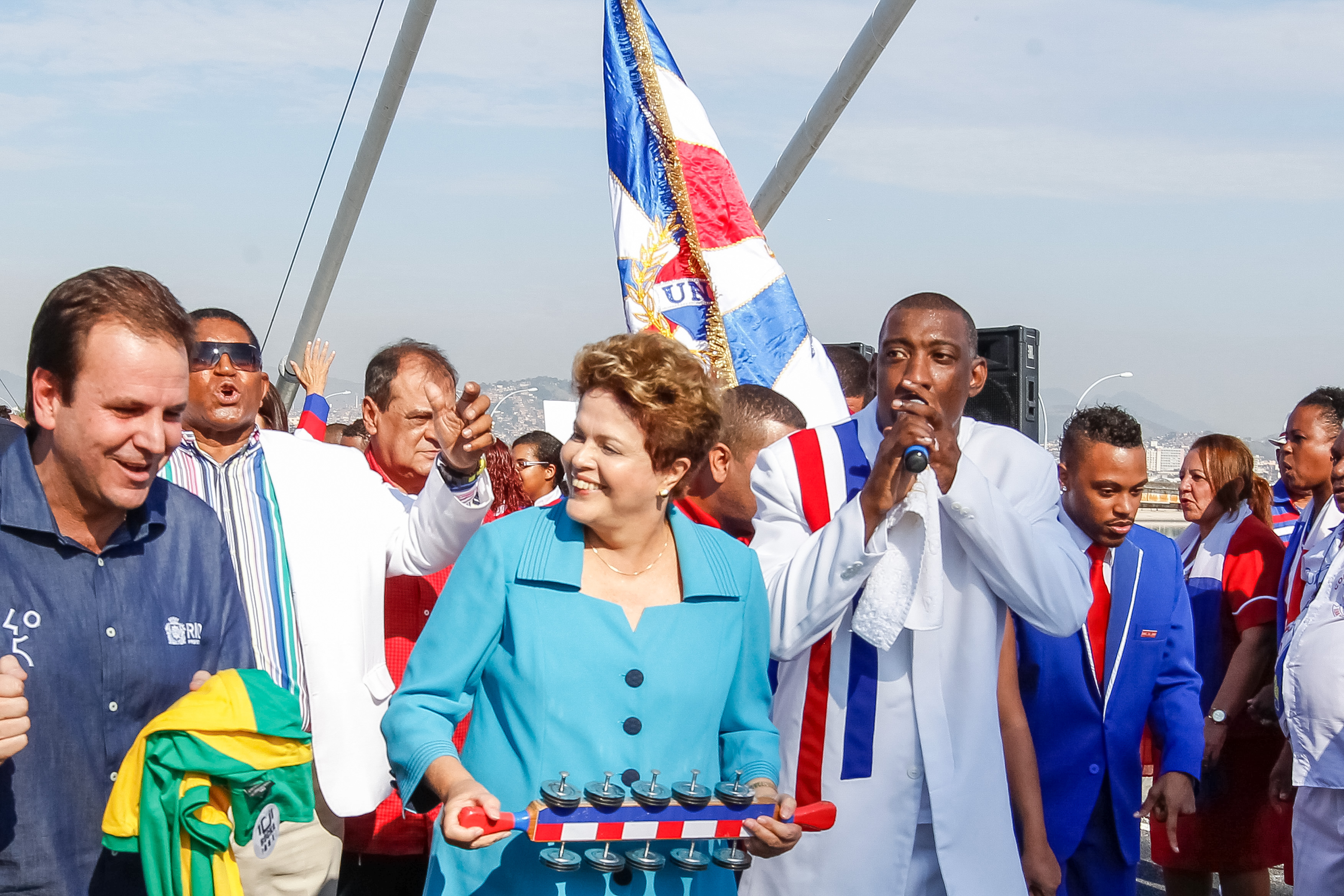 Cerimônia de inauguração do BRT Transcarioca
