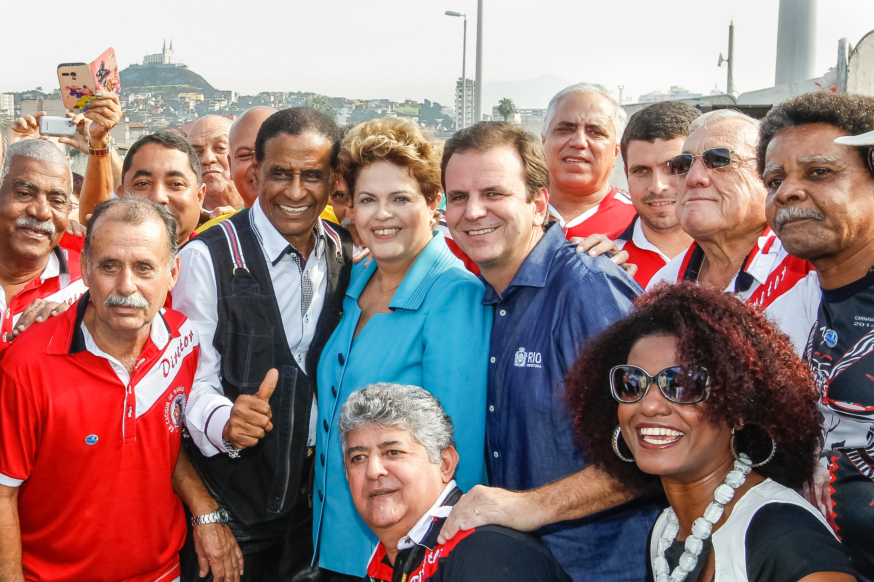 Cerimônia de inauguração do BRT Transcarioca.