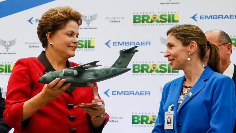 Cerimônia de inauguração do hangar da futura linha de montagem da aeronave KC-390 - 01