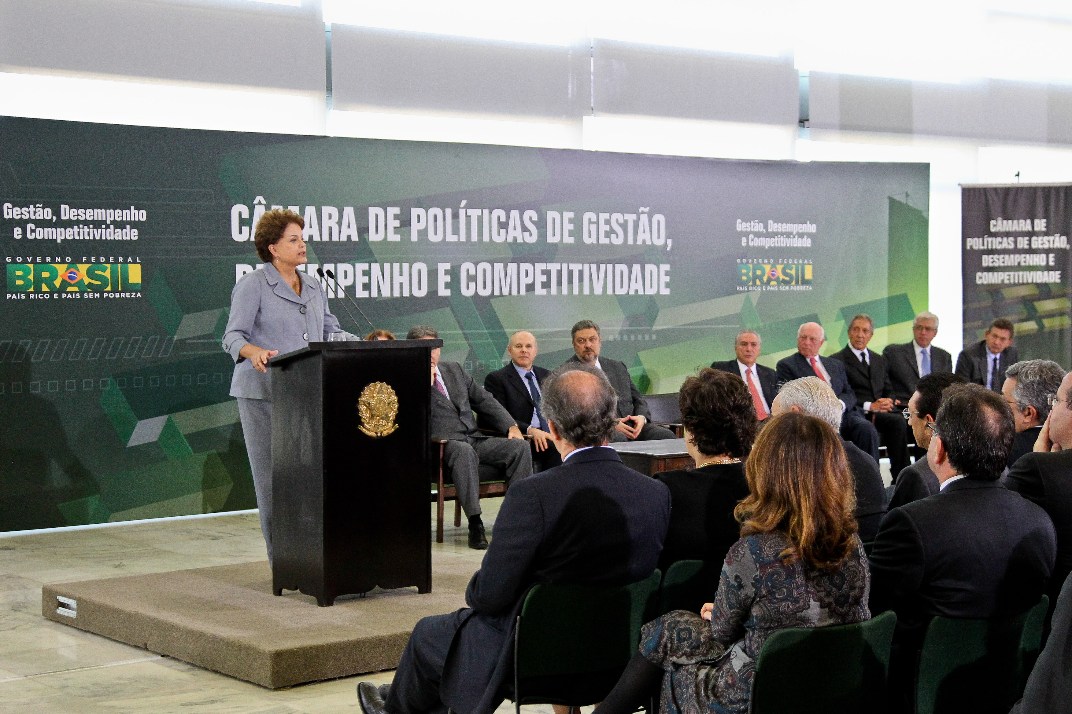 Presidenta Dilma Rousseff discursa durante a cerimônia 3