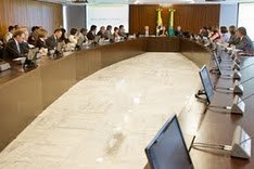 Dilma, Michel Temer e o ministro-chefe da Secretaria-Geral Gilberto Carvalho 9
