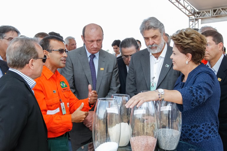 Cerimônia de lançamento da Pedra Fundamental e de batismo da Unidade de Fertilizantes Nitrogenados V da Petrobras - 02