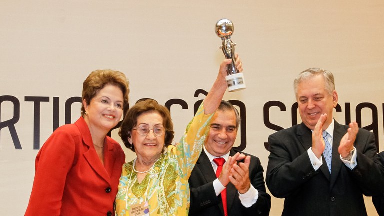 Cerimônia de lançamento da Política Nacional de Participação Social e entrega da 5ª edição do Prêmio ODM Brasil - 02