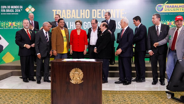 Cerimônia de lançamento do Compromisso Nacional pelo Emprego e Trabalho Decente na Copa do Mundo FIFA Brasil 2014 - 04
