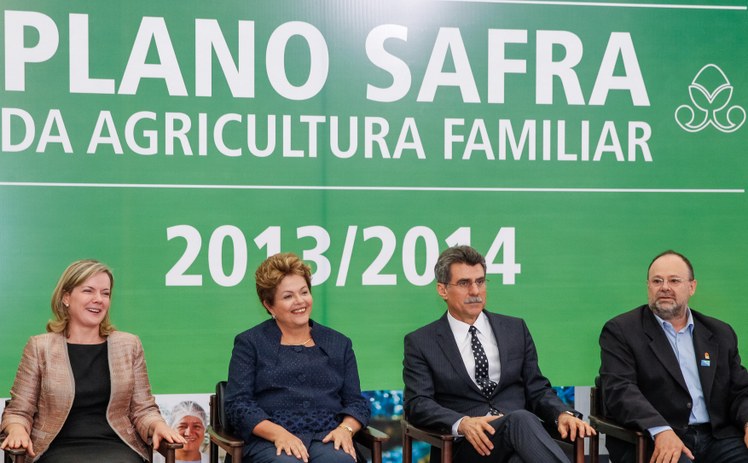 Cerimônia de lançamento do Plano Safra da Agricultura Familiar 2013/2014 - 02