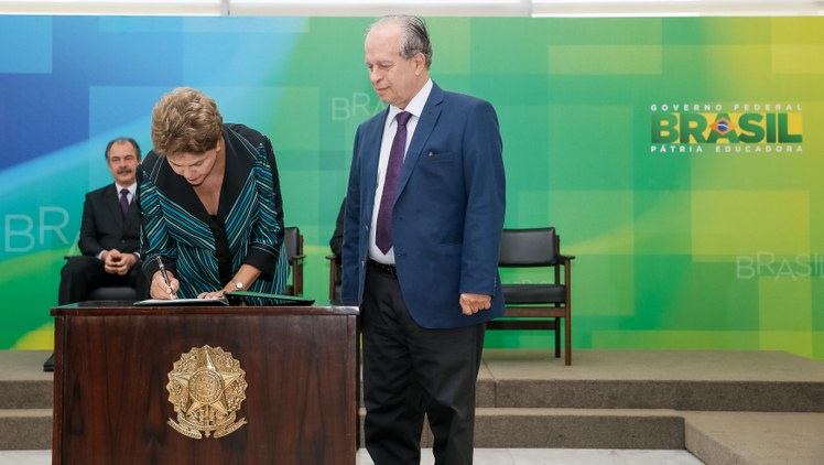 Cerimônia de posse do novo Ministro da Educação, Renato Janine Ribeiro - 03