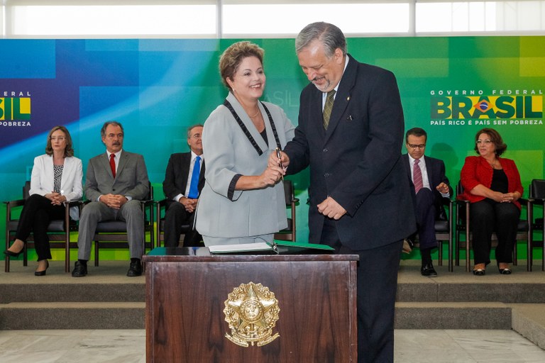 Cerimônia de posse dos novos ministros de Estado das Secretarias de Relações Institucionais e de Direitos Humanos da Presidência da República - 03 Cerimônia de posse dos novos ministros de Estado das Secretarias de Relações Institucionais e de Direitos Humanos da Presidência da República - 03