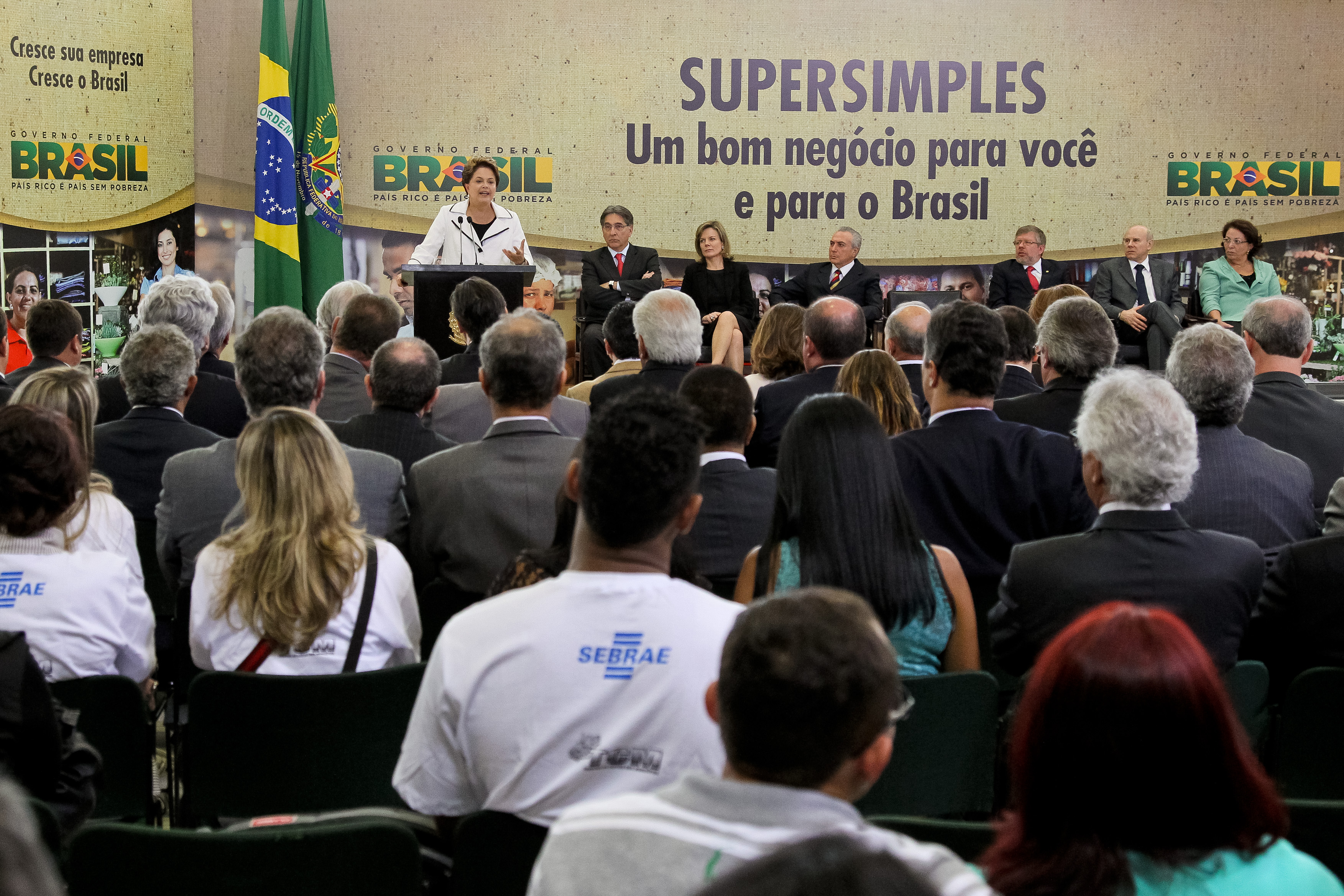 Cerimônia de sanção da lei que altera o Supersimples - 6