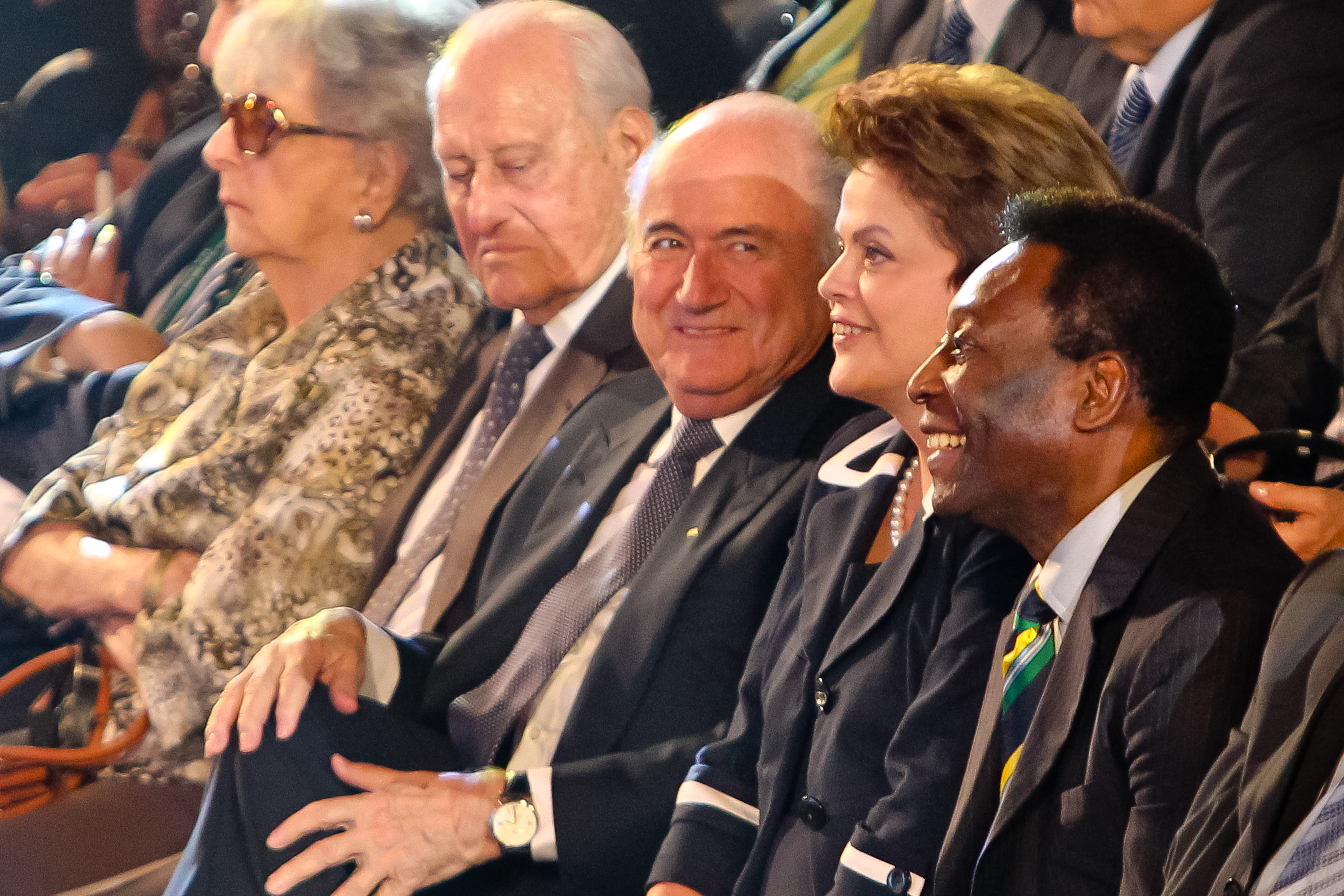 Dilma, Joseph Blatter e Pelé na cerimônia de sorteio preliminar da Copa do Mundo 2014