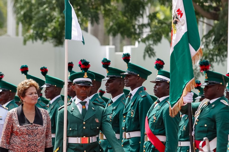 Cerimônia oficial de chegada a Abuja - 03