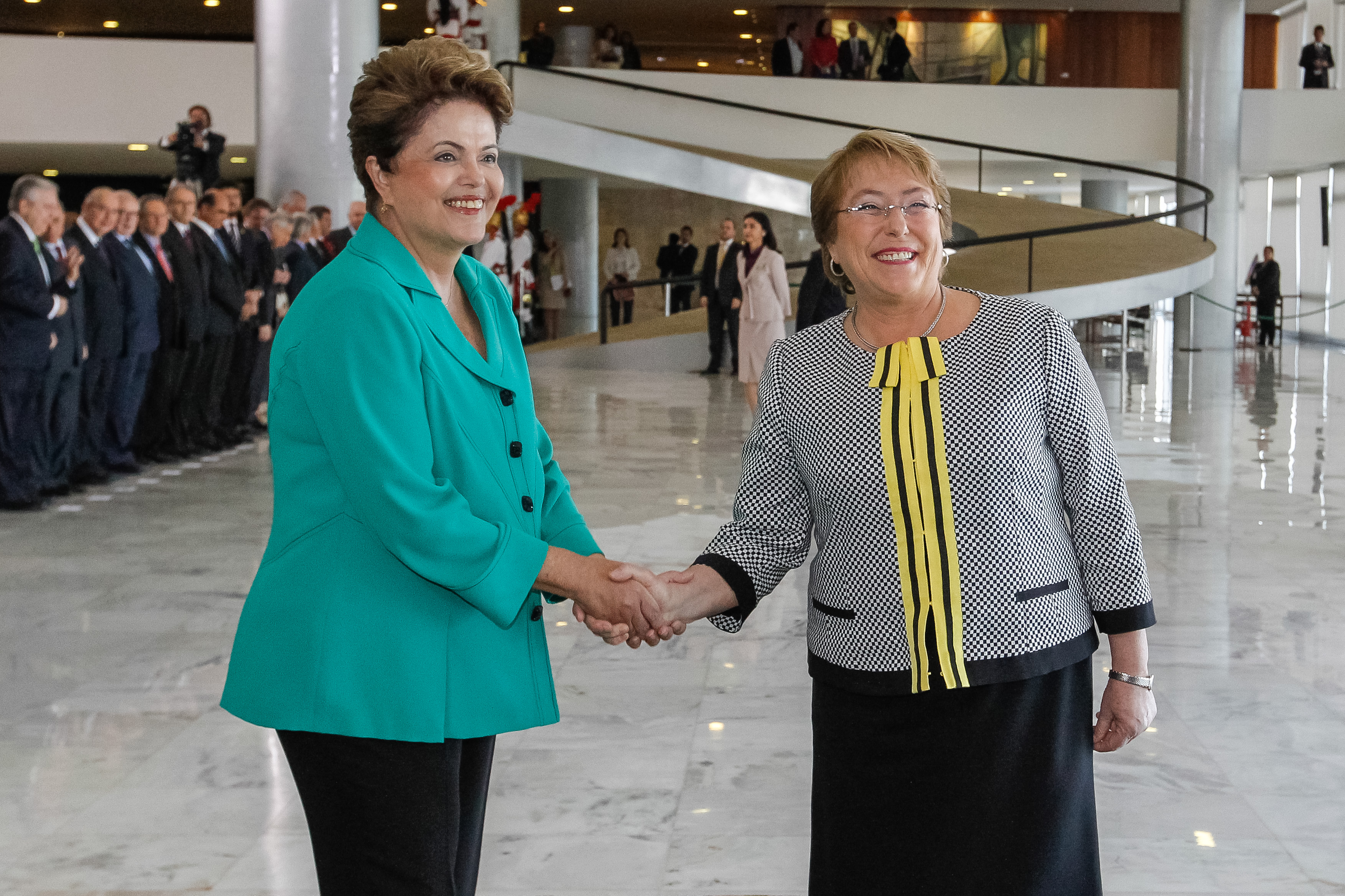 Cerimônia oficial de chegada da Presidenta da República do Chile, Michelle Bachelet - 03