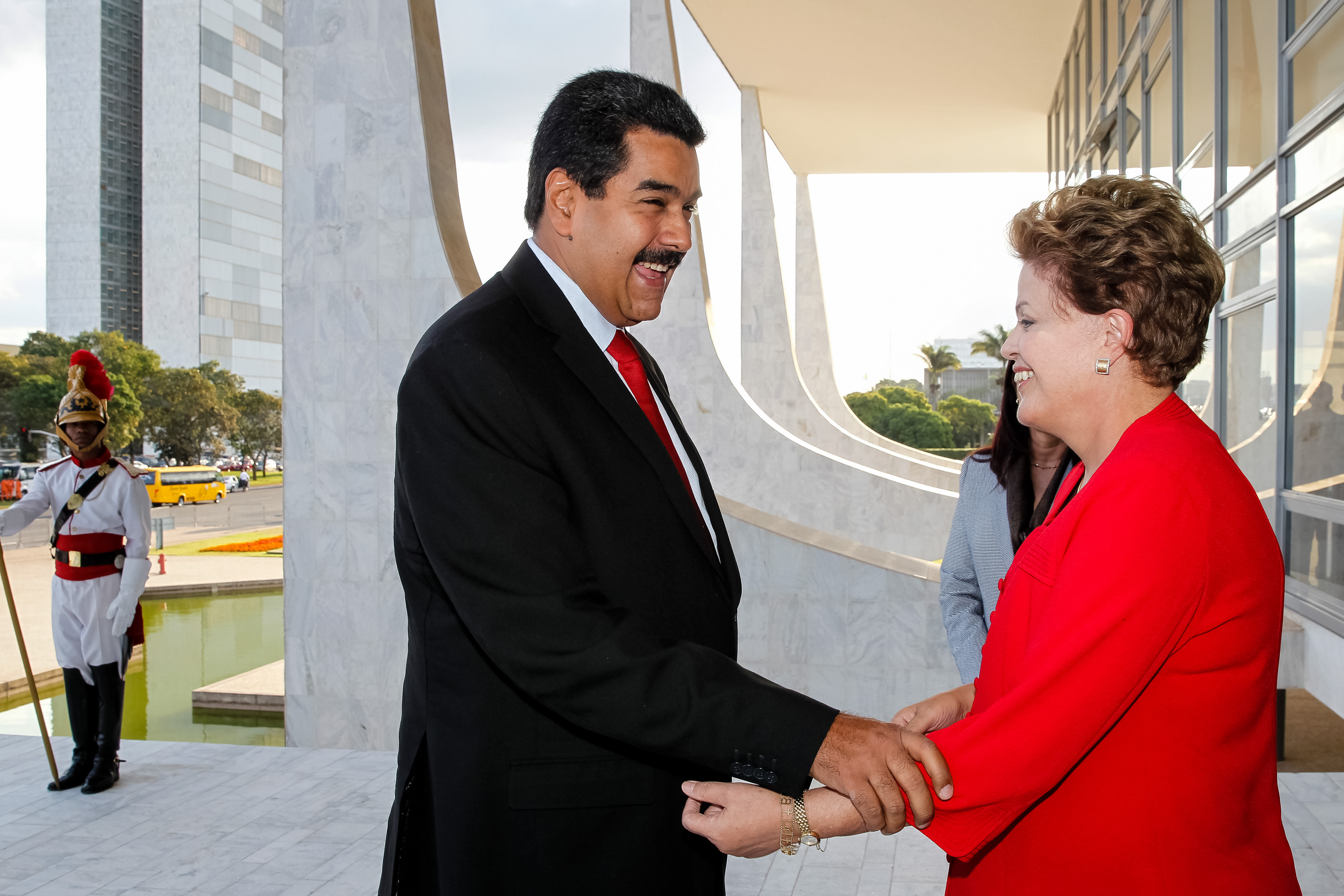 Cerimônia oficial de chegada do Presidente da República da Venezuela, Nicolás Maduro - 01