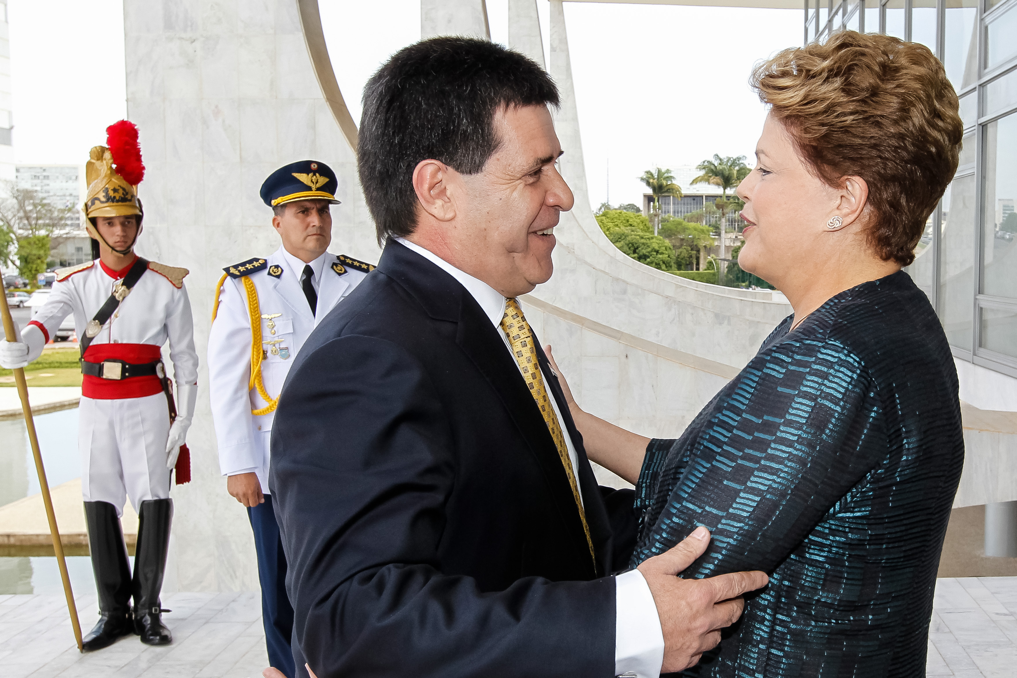 Cerimônia oficial de chegada do presidente da República do Paraguai, Horacio Cartes - 01