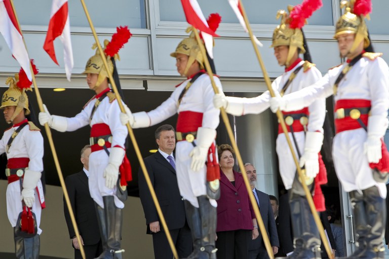 Cerimônia oficial de chegada do presidente da Ucrânia, Viktor Yanukovytch - 7