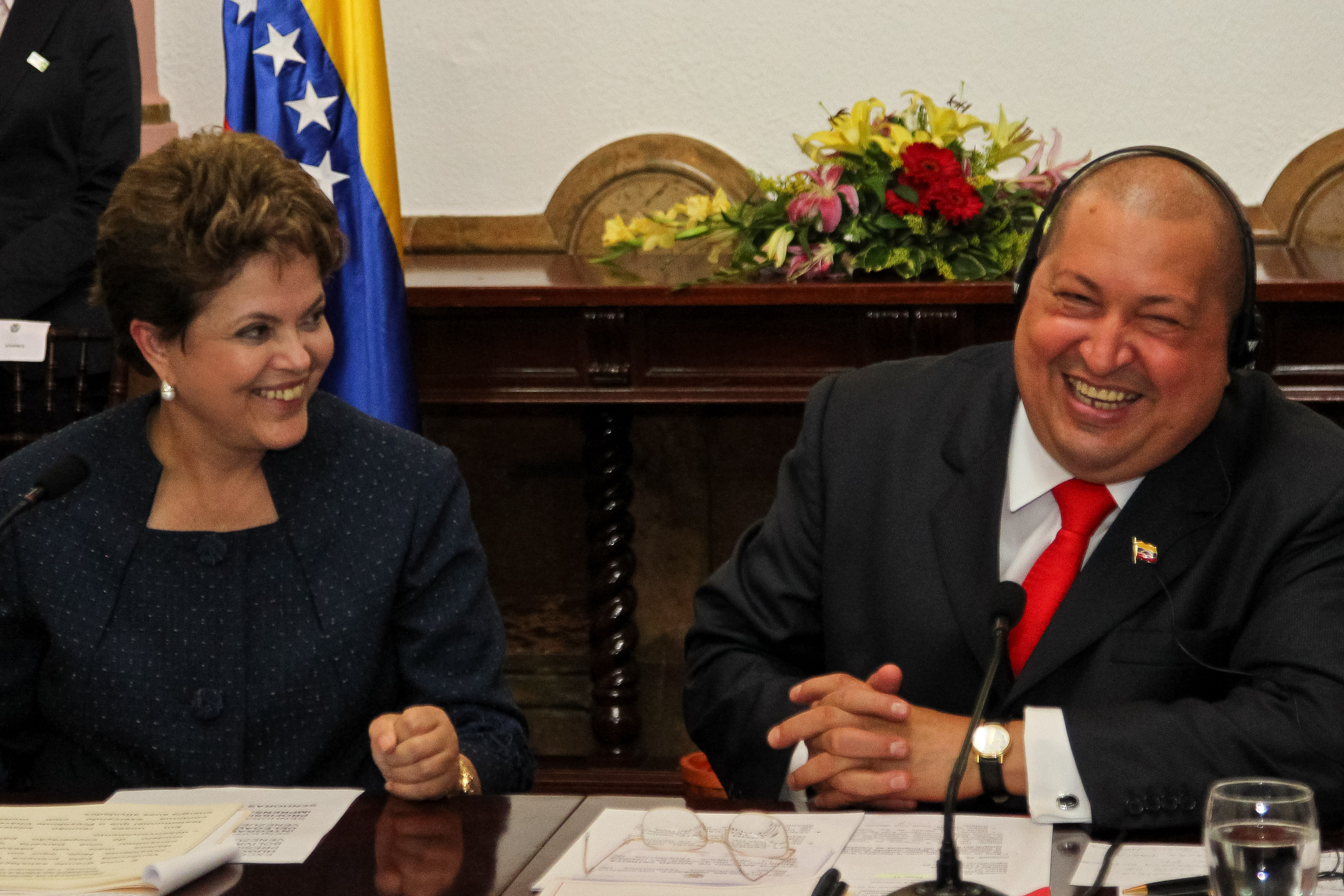 Declaração à Imprensa, Palácio Miraflores - 01