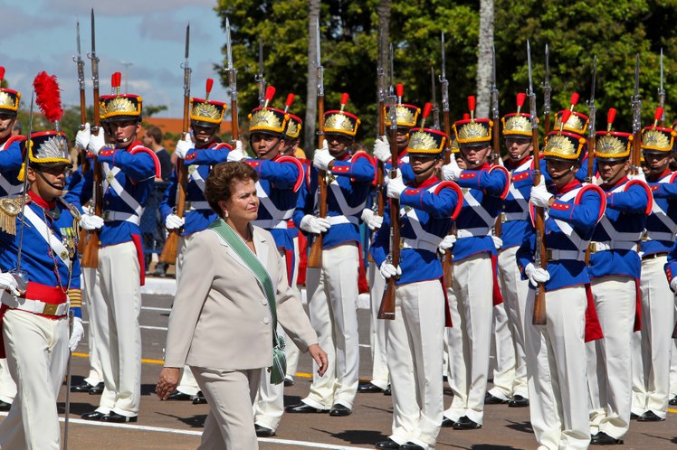 Dilma durante solenidade comemorativa 9