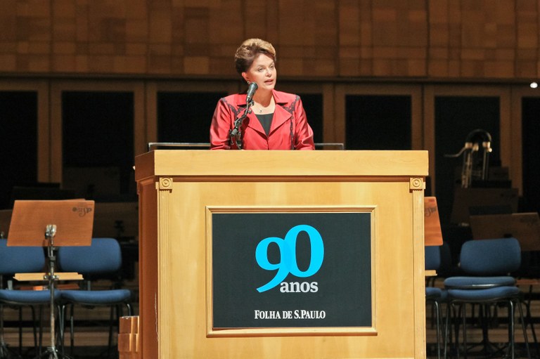 Presidenta Dilma discursa durante comemoração 2