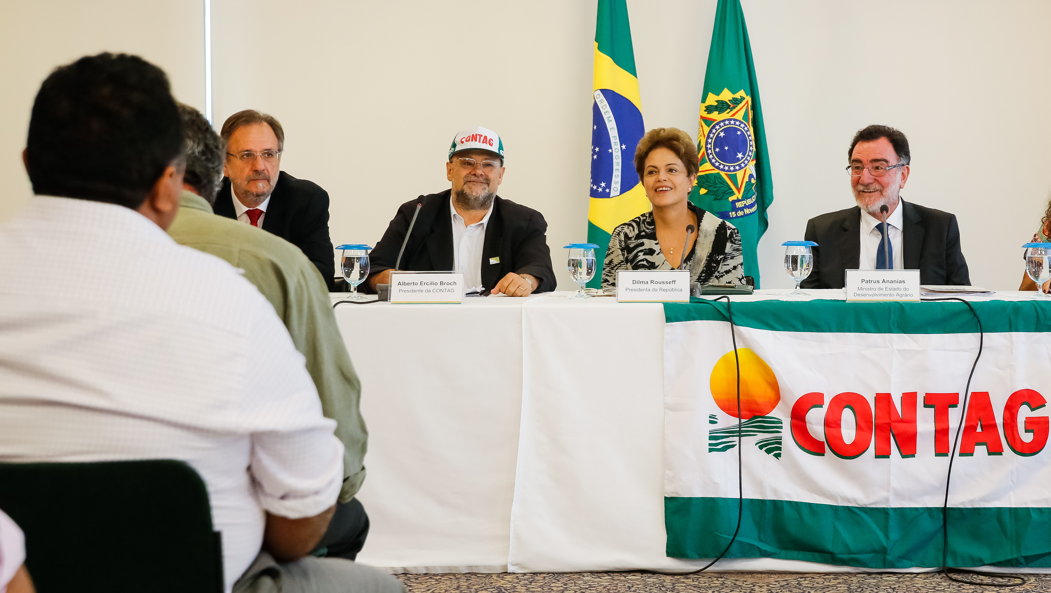 Confederação Nacional dos Trabalhadores na Agricultura - CONTAG - 01