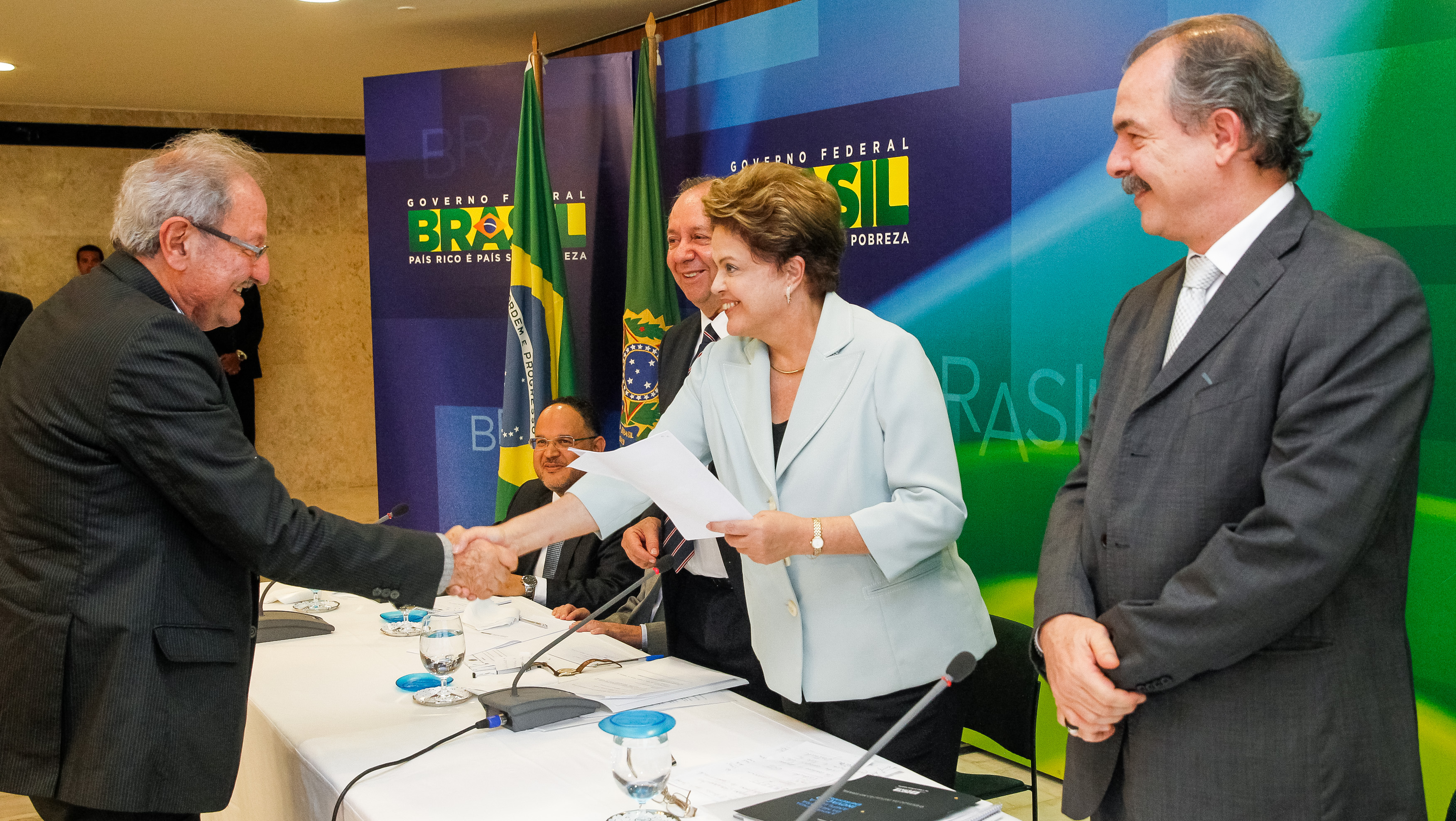 Conselho de Ciência e Tecnologia e Mobilização Empresarial pela Inovação (MEI) - 02