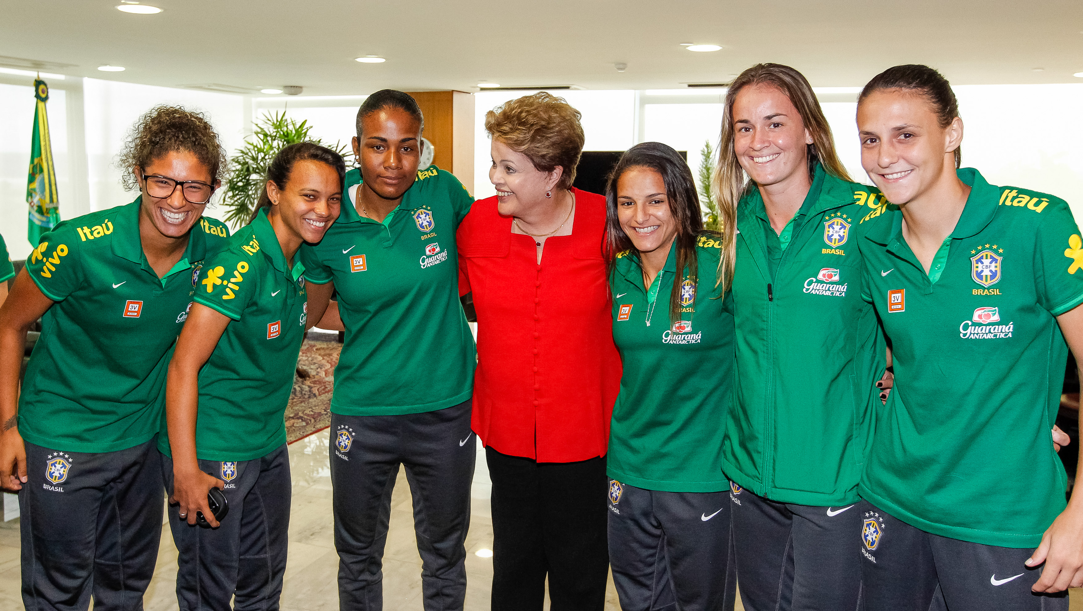 Delegação Brasileira de Futebol Feminino - 04