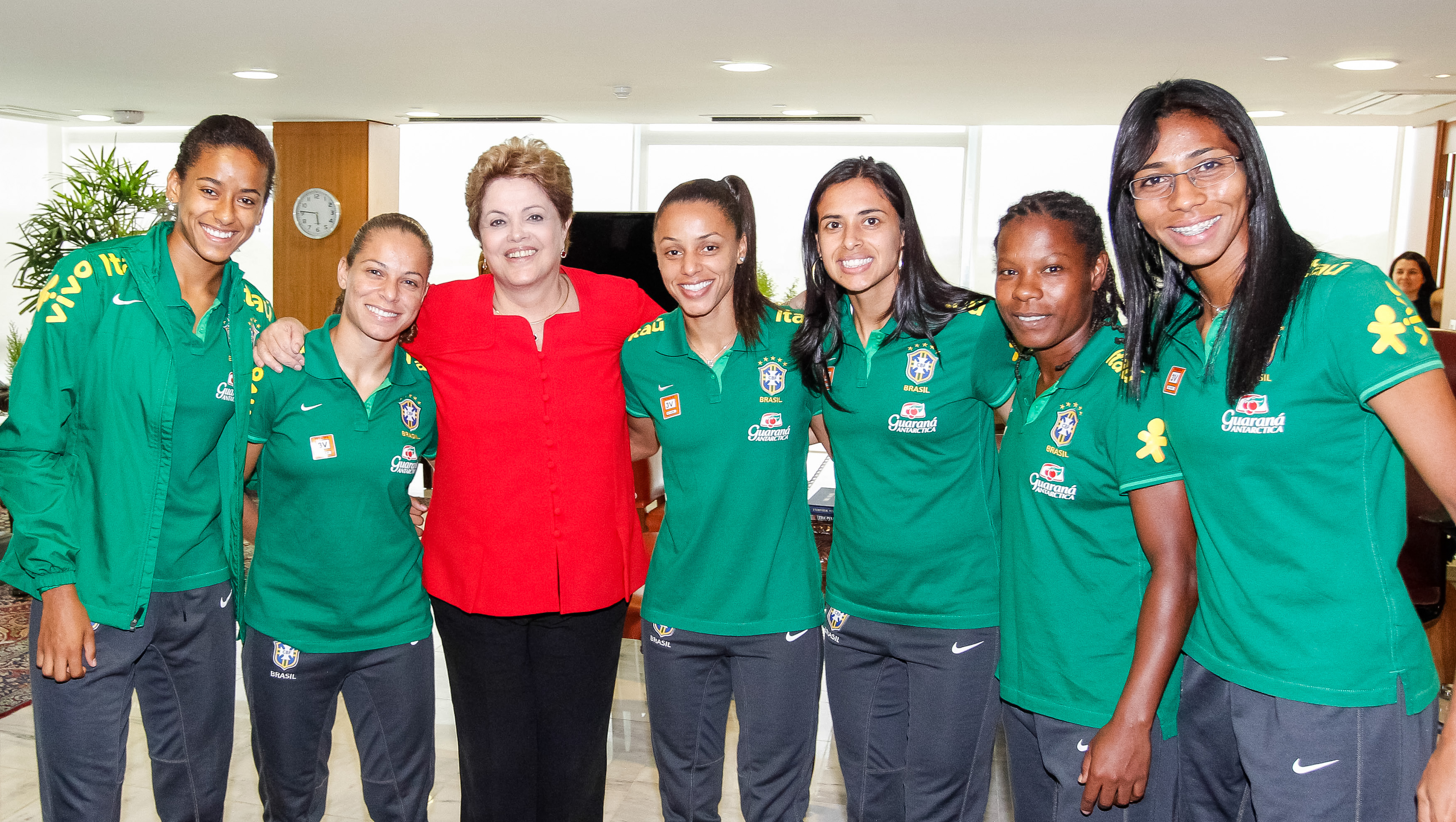Delegação Brasileira de Futebol Feminino - 05
