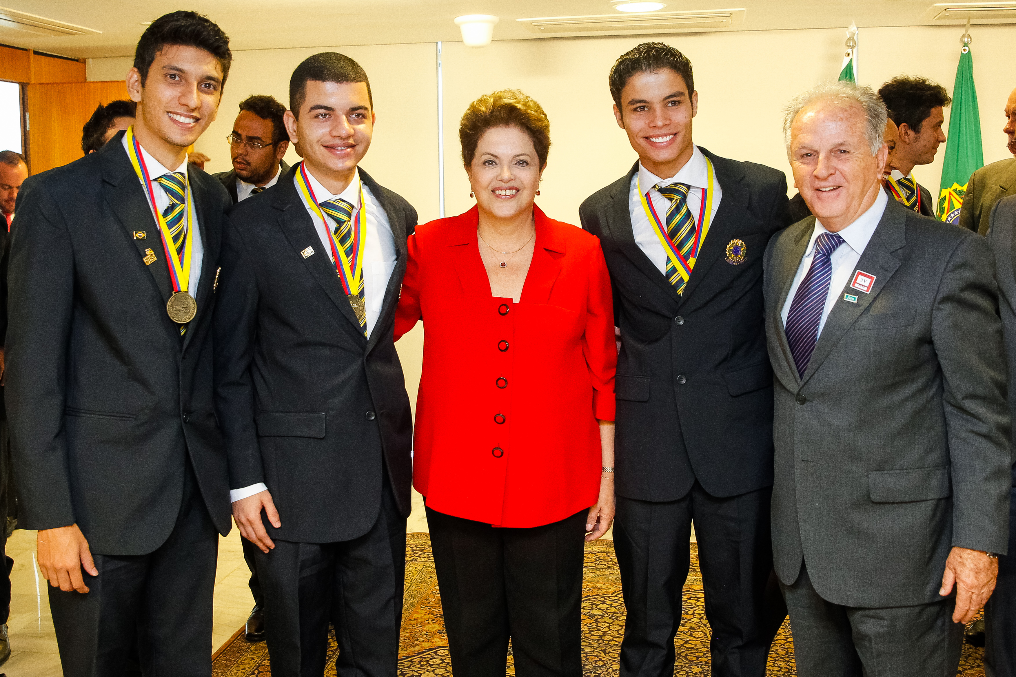 Delegação brasileira de medalhistas do Worldskills Americas Competition - 06