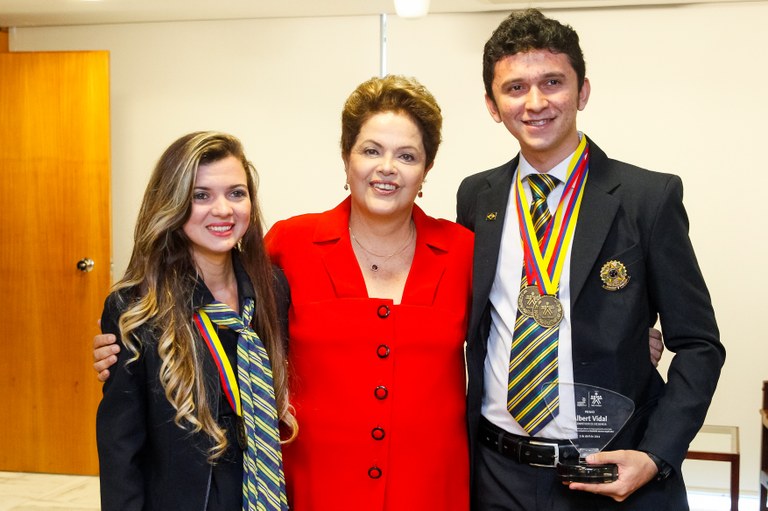 Delegação brasileira de medalhistas do Worldskills Americas Competition - 08