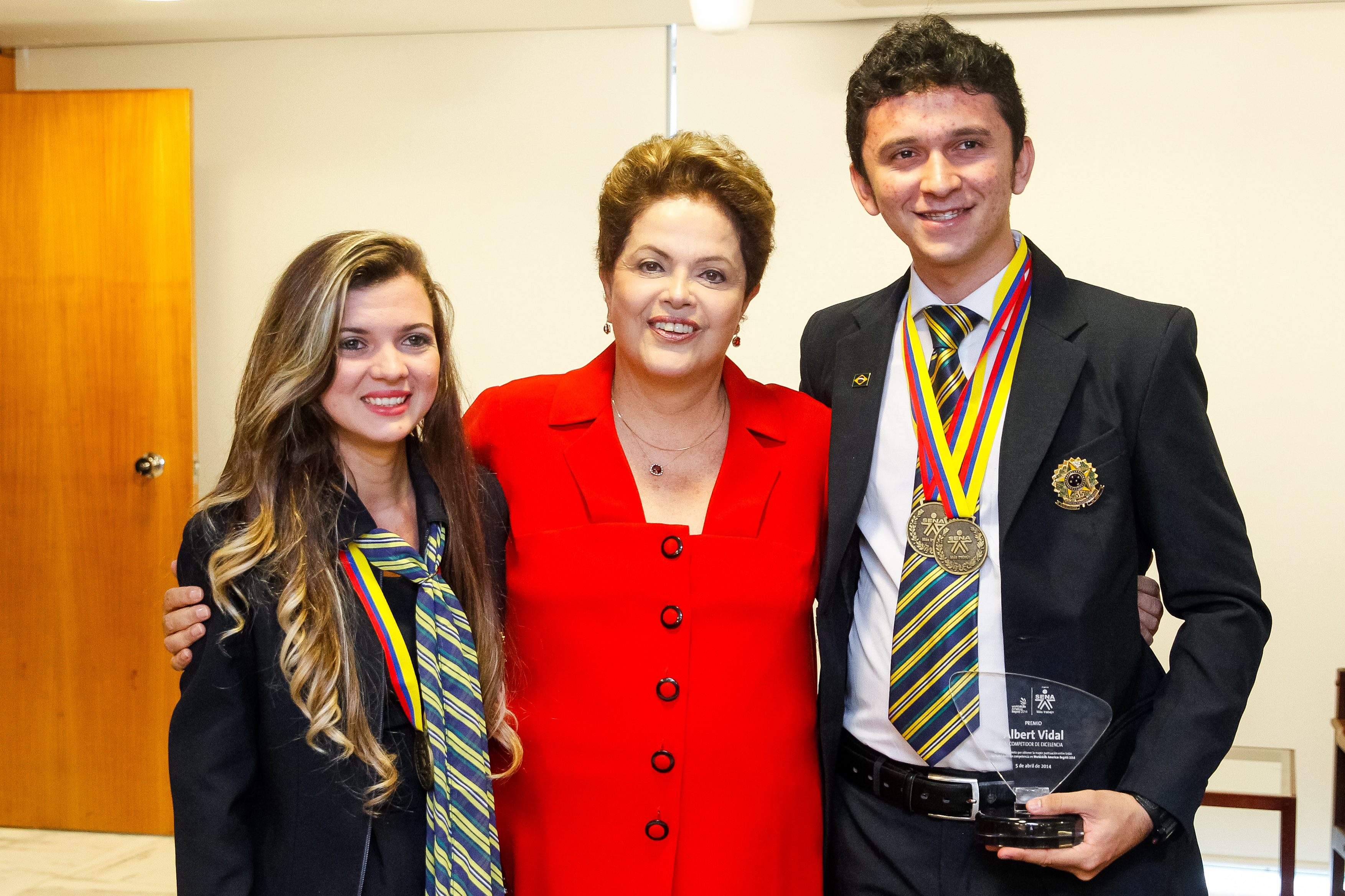 Delegação brasileira de medalhistas do Worldskills Americas Competition - 08