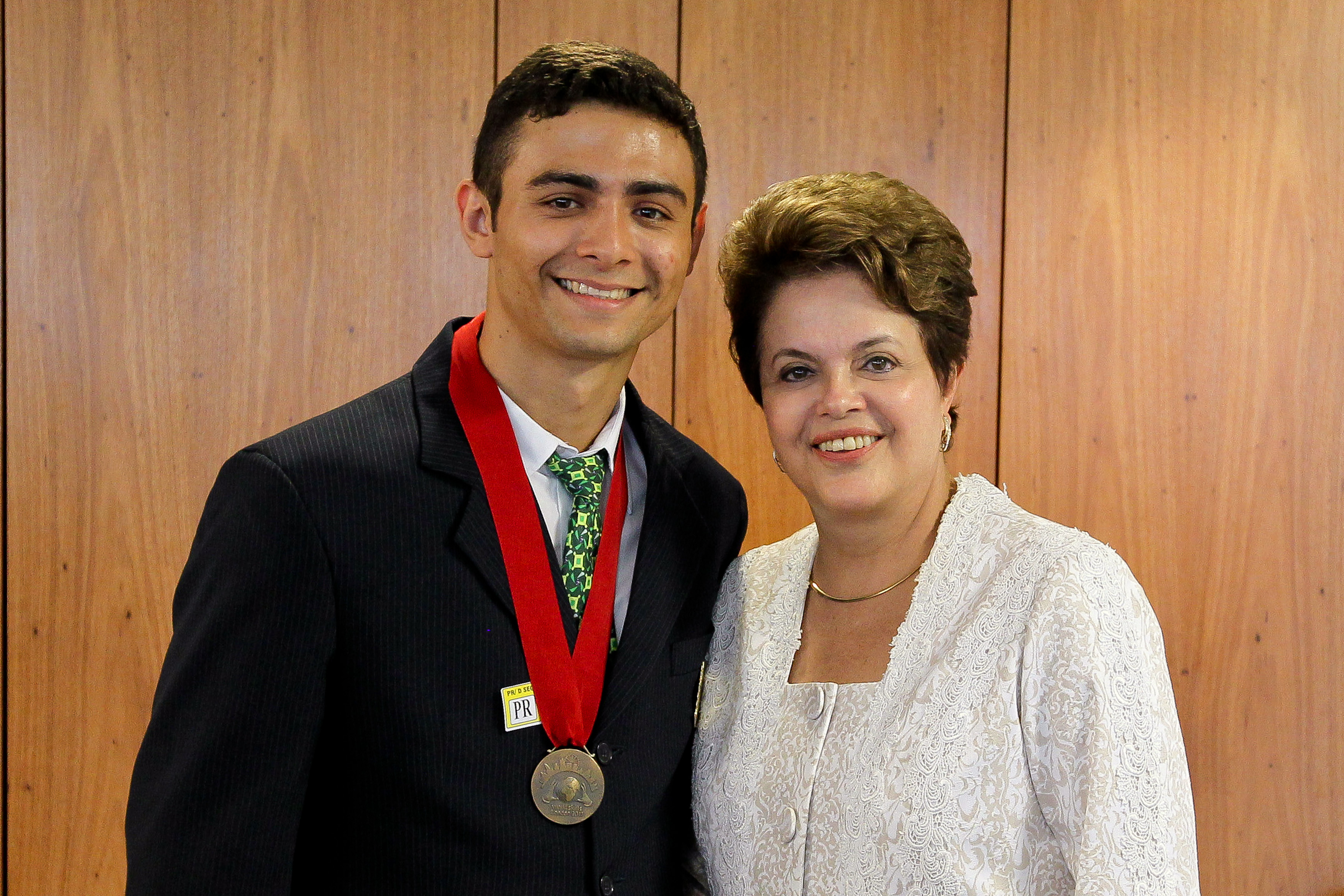 Delegação de Estudantes medalhistas do 41º WorldSkills 2011 - 9