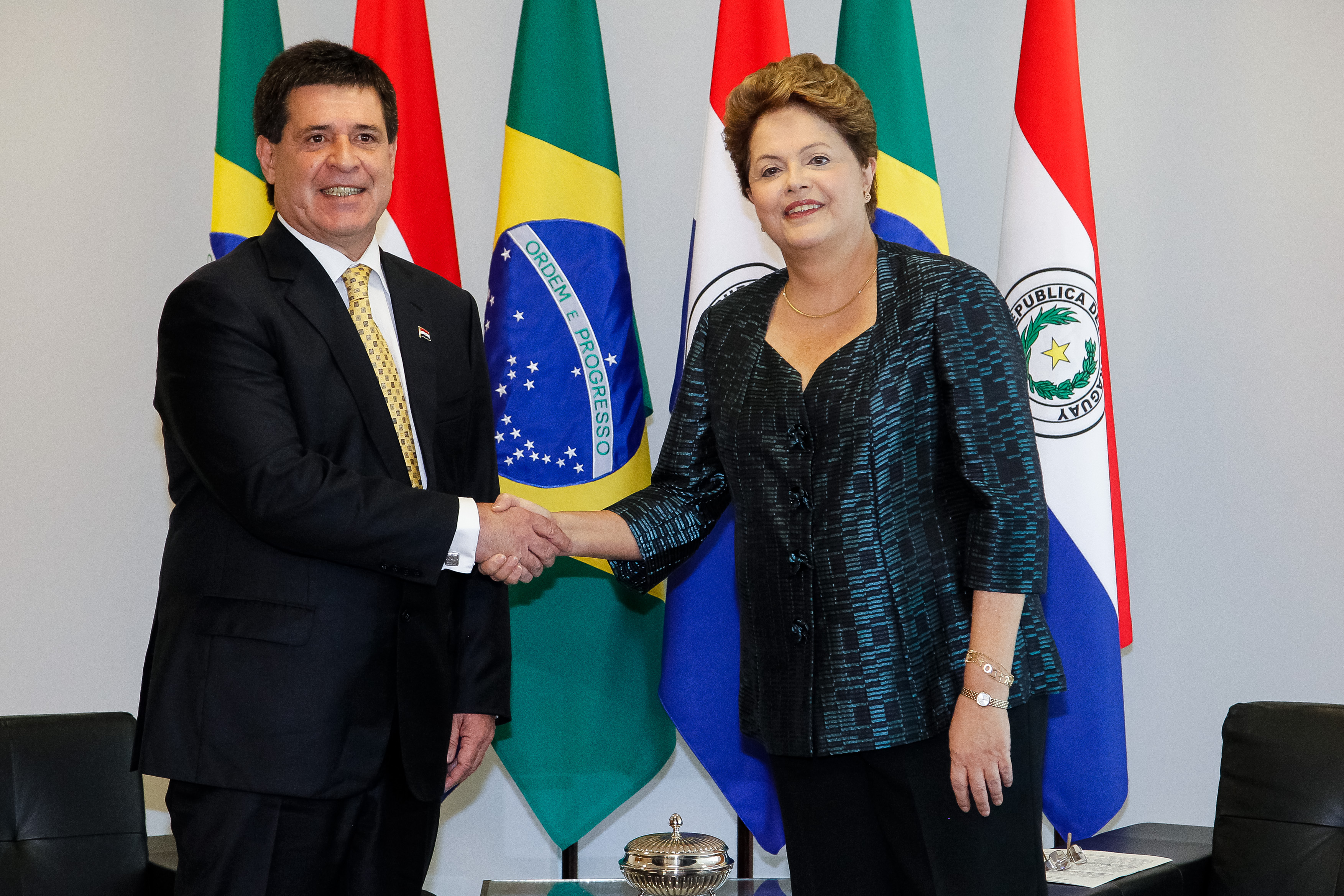 Encontro bilateral com o presidente da República do Paraguai, Horacio Cartes - 01