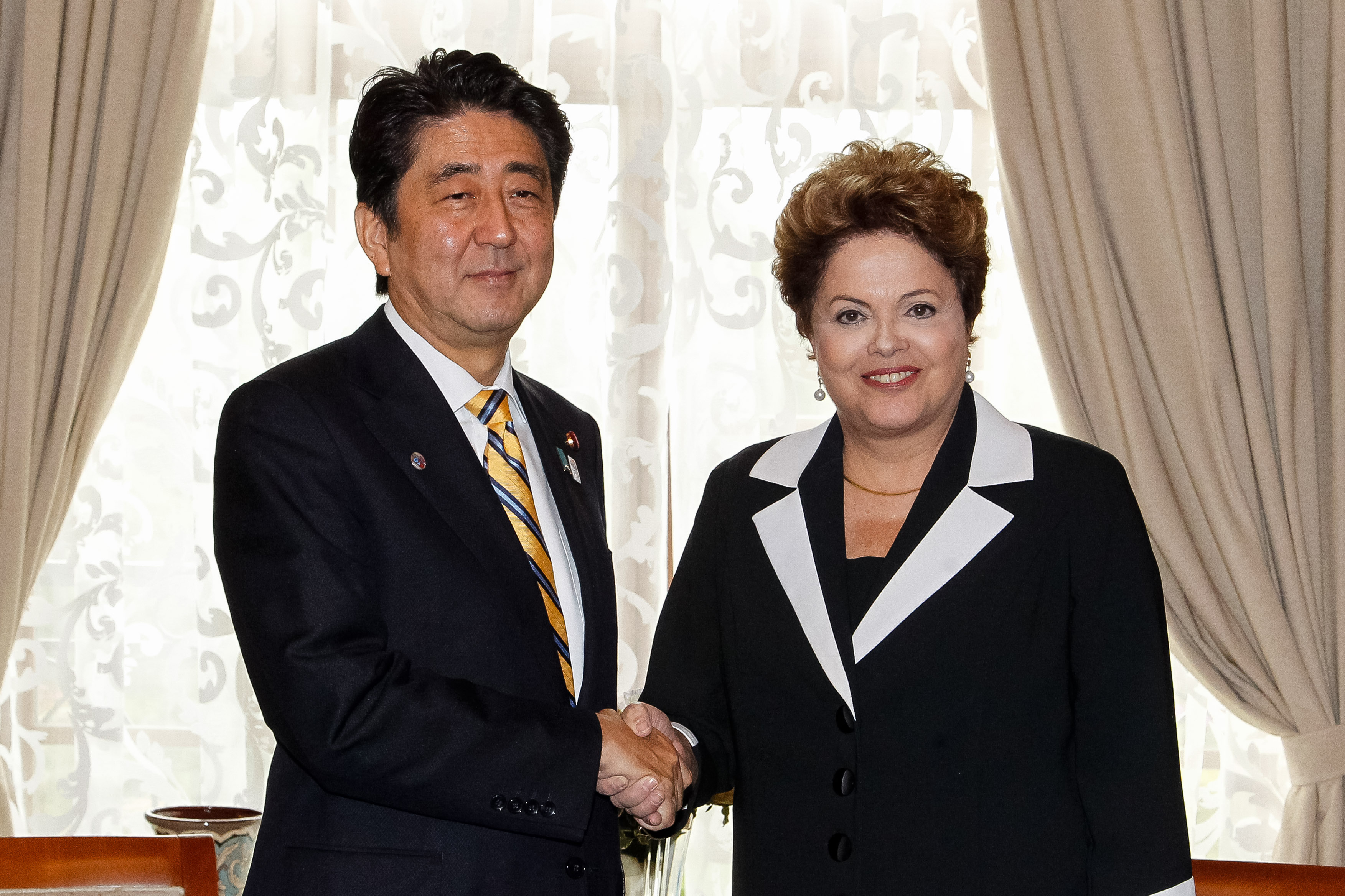 Encontro bilateral com o Primeiro-Ministro do Japão, Shinzo Abe - 02