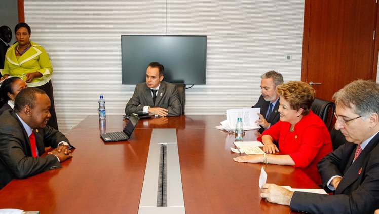 Encontro Bilateral com Presidente do Quênia, Uhuru Kenyatta - 02