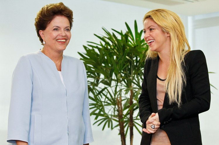 Dilma recebe a cantora Shakira 1